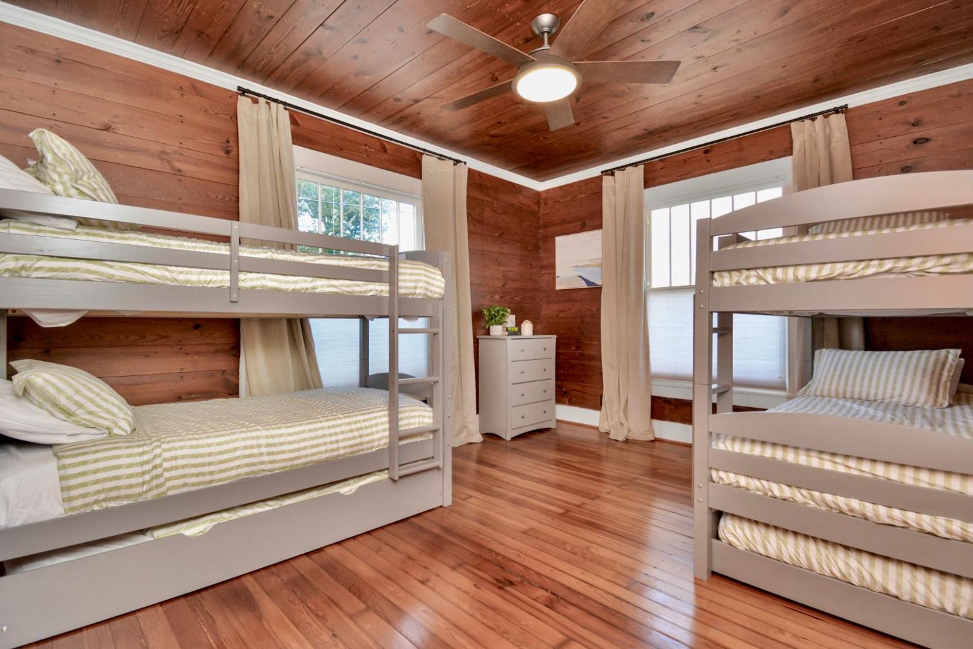 Coastal Craftsman- Walk To Beach & Pleasure Pier- As Seen On 'Restoring Galveston' Exteriör bild